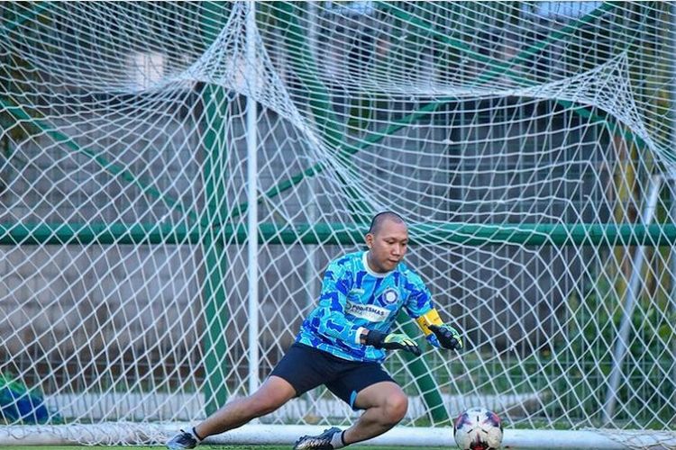 Oki Rengga Ungkap Tulang Jarinya Pernah Retak Saat Jadi Kiper, Sempat Dianggap Sepele