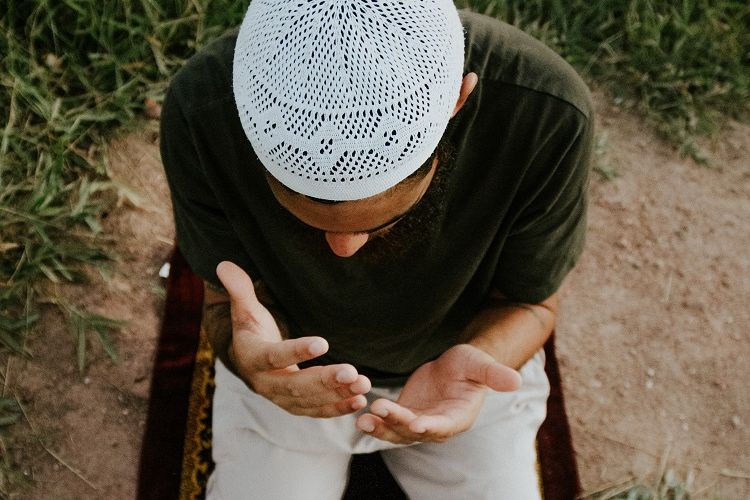 Doa Pembuka dan Penutup Acara yang Singkat, Maknanya Dalam dan Sangat Mudah Dihafalkan