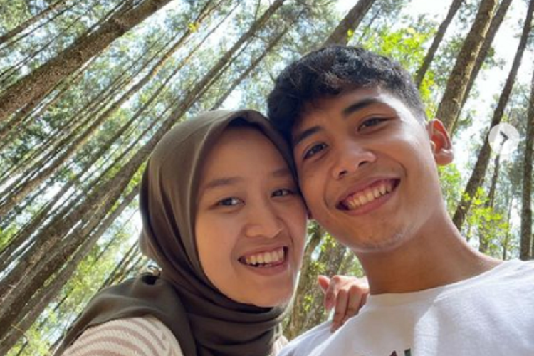 Bintang Emon Ajak Alca Octaviani Liburan Cuti Bersama Rayakan 97 Hari Pernikahan: Suami Super Kebanggaan Istri
