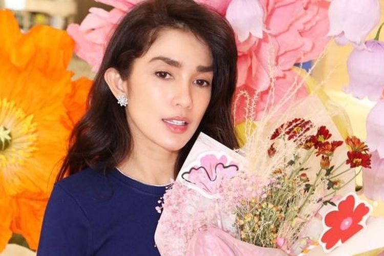 Kekompakan yang Terjalin antara Ussy dengan Sang Mertua, Ternyata Ini Kelebihan Lain Istri Andhika Pratama