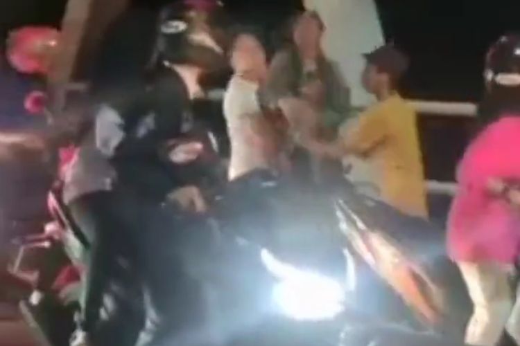 Viral! Nyaris Seorang Ibu Tega Ajak Bunuh Diri Balitanya, Warganet: Gak Ada yang Ngurus Anaknya Sebaik Dia