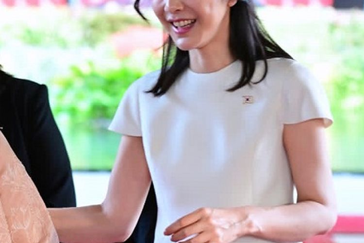 Usianya Sudah 50 Tahun, Penampilan Istri Presiden Korea Selatan Tuai Pujian
