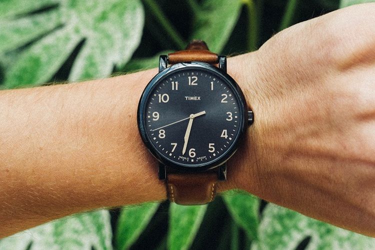 Teks Khutbah Jumat Singkat Tentang Memanfaatkan Waktu dengan Bijak dalam Keseharian