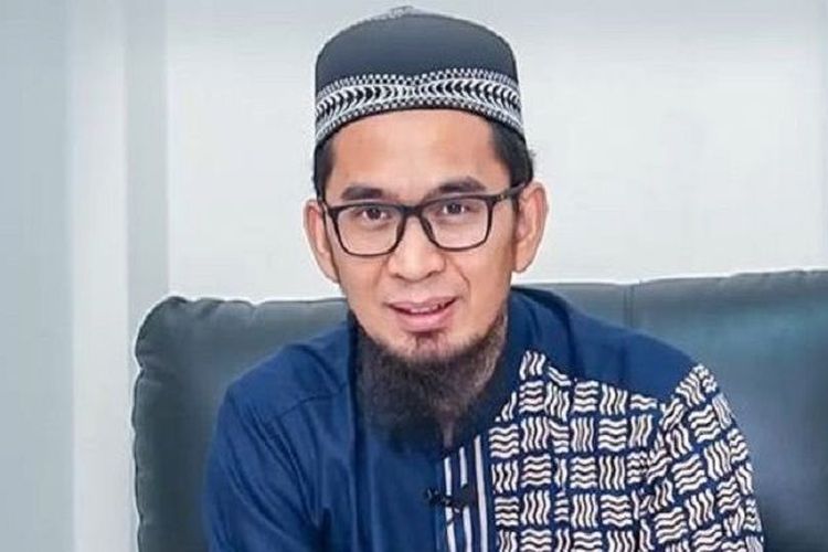 Ustadz Adi Hidayat Cara Mengingatkan Orangtua yang Bersikap Duniawi: Memperlihatkan Sikap dan Berprilaku Baik