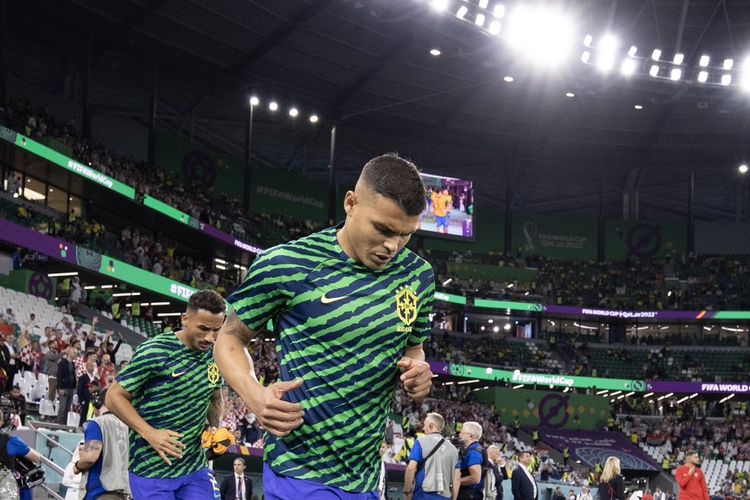Thiago Silva Isyaratkan Pensiun dari Timnas Brasil Usai Kekalahan di Piala Dunia 2022? Ini Katanya!