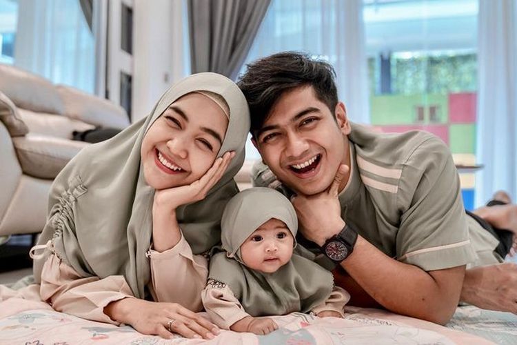 5 Potret Menggemaskan Baby Moana Anak Pertama Ria Ricis dan Teuku Ryan yang Bikin Netizen Gemas