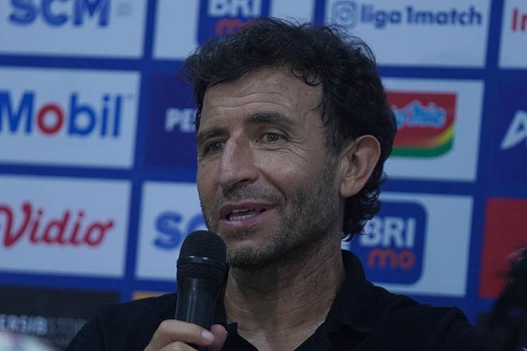 Jelang Laga Persib vs Persita di BRI Liga 1 2022, Luis Milla Tetap Optimis Meski Dilanda Krisis Pemain Inti