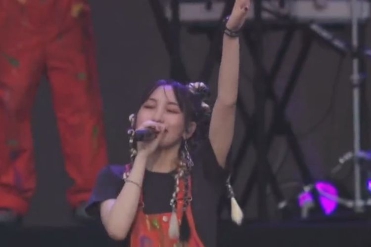 Ambyar! Begini Potret Konser YOASOBI di HITC Jakarta hingga Trending Twitter, Warganet: Wajib Solo Concert Nih