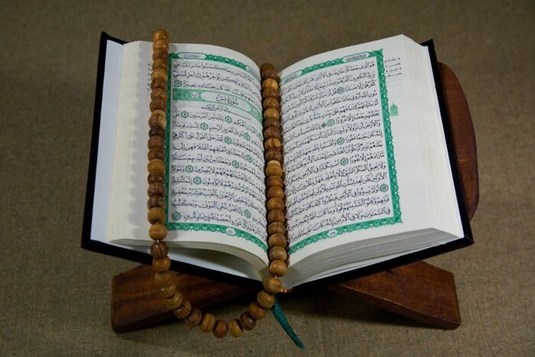 Khutbah Jumat Edisi 16 Desember 2022 tentang Keistimewaan Al Qur’an yang Jarang Diketahui