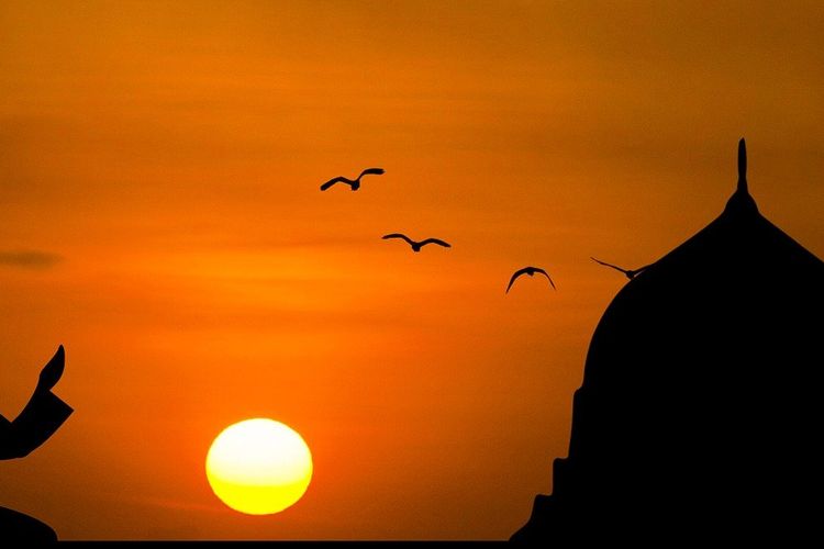 Teks Khutbah Jumat Edisi 16 Desember 2022 dengan Tema: Rahasia Besar di Balik Bacaan Istighfar