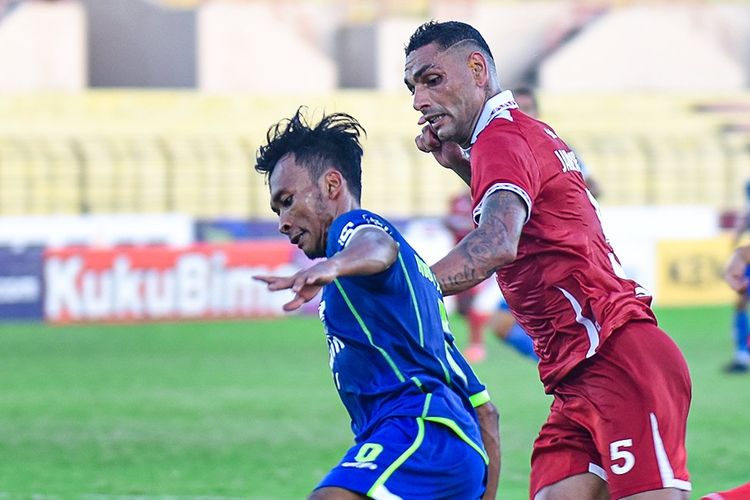 Daisuke Sato dan David Da Silva Harus Absen Saat Persib Melawan Persita di BRI Liga 1 2022, Luis Milla Pusing!