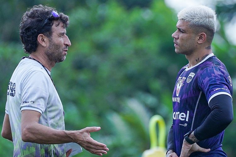 Jelang Dewa United vs Persib di BRI Liga 1 2022, Luis Milla: Jangan Remehkan Lawan, Kami Wajib Konsisten!