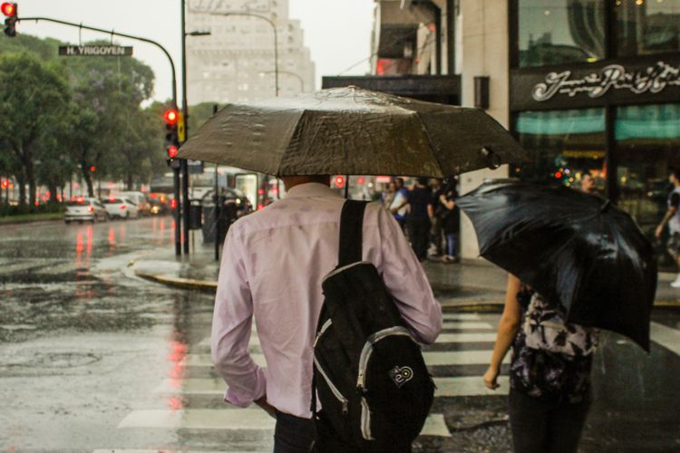 Prakiraan Cuaca Kota Bandung Hari Ini, Minggu 18 Desember 2022, BMKG: Hujan Mulai Siang Hingga Sore Hari