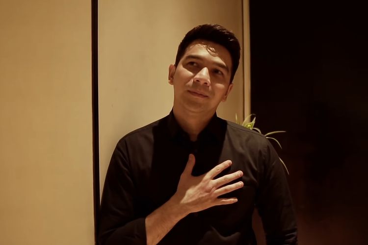 Simak Profil Jonathan Frizzy, Aktor Tampan yang Diisukan Dekat dengan Ririn Dwi Ariyanti