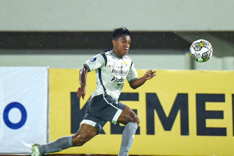 Jelang Persis vs Persib di BRI Liga 1 2022, Febri Hariyadi Berharap Dapat Merumput Lagi Bersama Maung Bandung