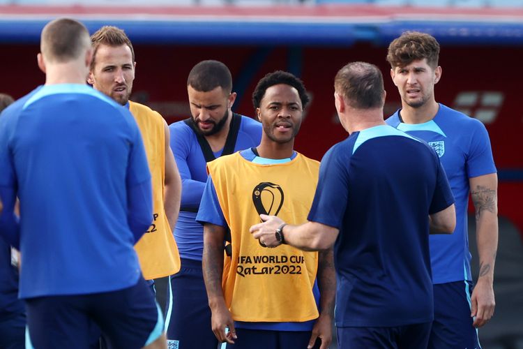 Inggris vs Prancis di Piala Dunia 2022: Berikut Tiga Lini Kunci yang akan Berhadapan, Kane bakal Kawal Varane!