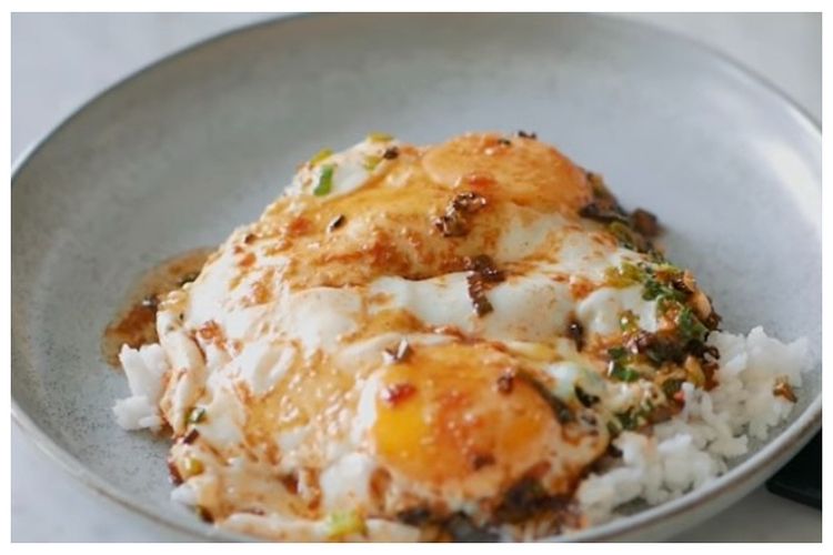 Resep Masakan Nasi Telor Kecap Ayong 999 Pontianak ala Wiliam Gozali, Murah dan Semua Pasti Suka Rasanya!