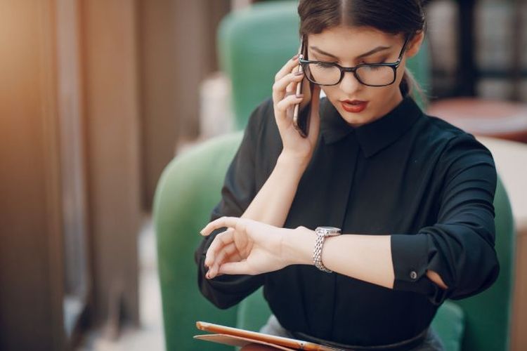 10 Rekomendasi dan Harga Jam Tangan Analog Wanita Anti Air, Mewah dan Elegan untuk Tampilan Sehari-hari