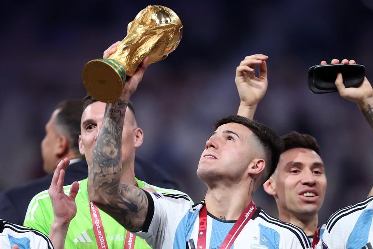 Jika Enzo Fernandez Resmi Bergabung, 3 Pemain Chelsea Ini bakal Dijual di Januari! Nomor 2 akan Putus Kontrak