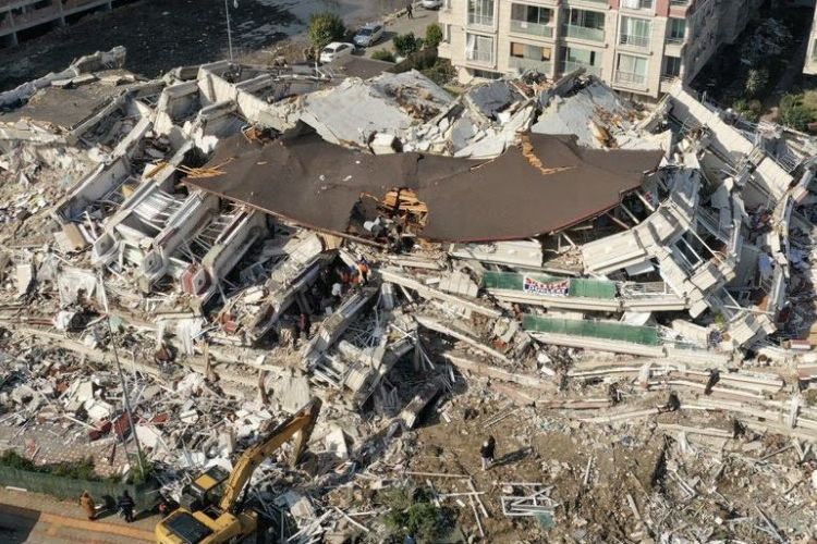 Korban Jiwa Capai 33 Ribu, Bar Ini Malah Buka Pasca Gempa Turki dan Suriah