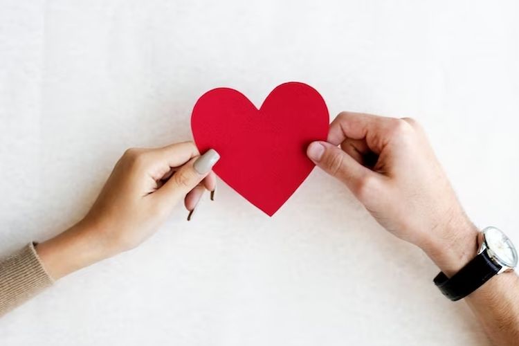 6 Quotes Hari Valentine yang  Dijamin Lucu dan Anti Mainstream Cocok untuk Kartu Ucapan Kasih Sayang