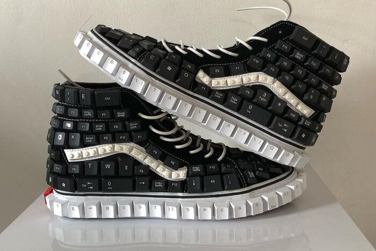 Unik! Seniman Asal Indonesia Daur Ulang Keyboard Bekas Jadi Barang Fashion hingga Disorot Media Asing