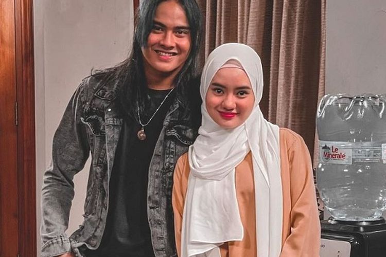 Kedekatan Janis Aneira dan Renaga Tahier Go Public, Sang Isyana Tak Ragu Kirim Kode Cinta Secara Blak-blakan
