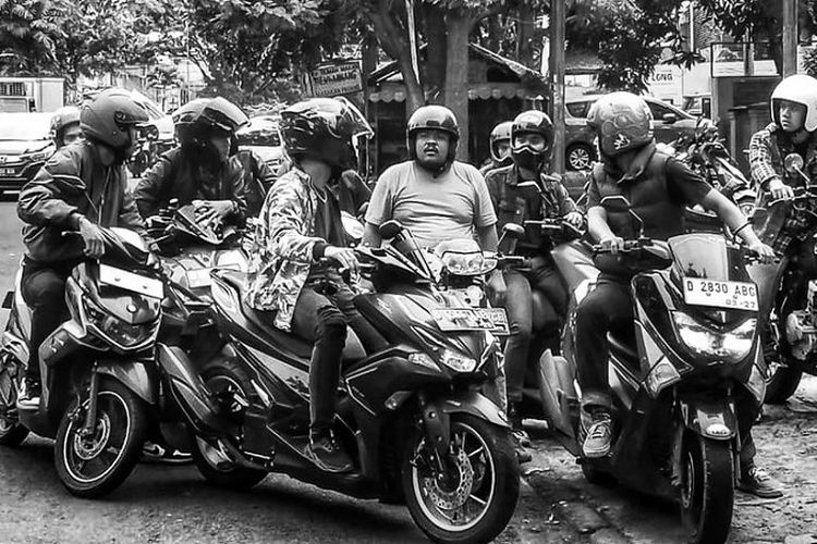 Preman Pensiun 8 Belum Mulai, Didu Malah Dihadang Gerombolan Pemuda Bermotor