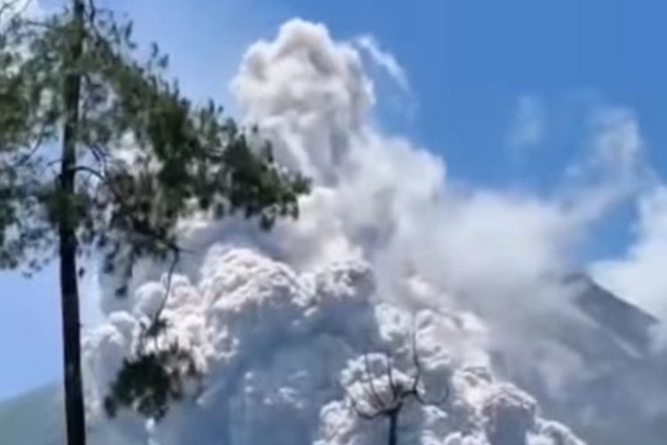 Ini Penyebab Erupsi Gunung Merapi 11 Maret 2023 menurut BPPTKG