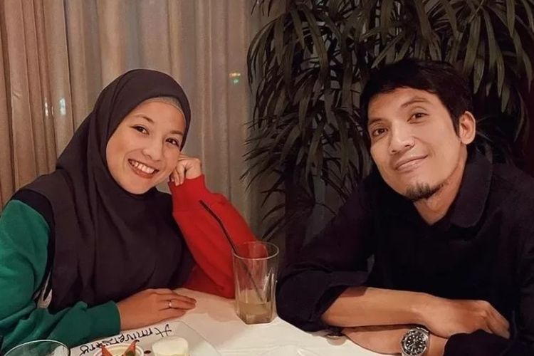 Natasha Rizki Bantah Isu Perselingkuhan Desta dan Gege Elisa dengan Suara Bergetar