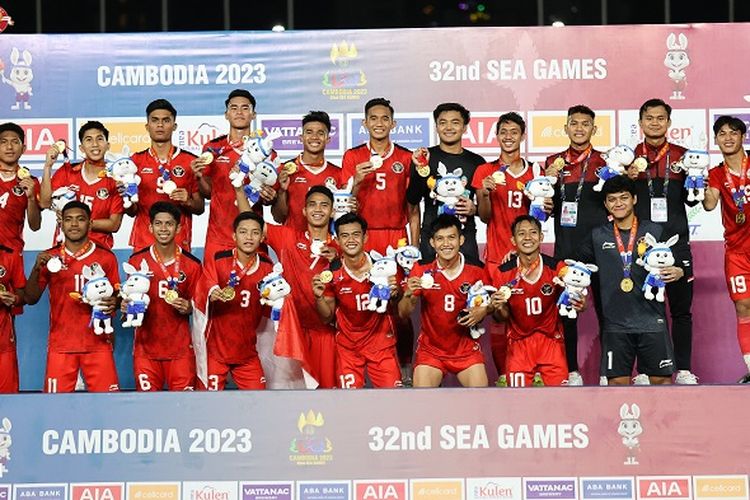 Timnas Indonesia Juara Sepak Bola SEA Games 2023: Indra Sjafri  Bayar Nazar, Penantian 32 Tahun Lunas!