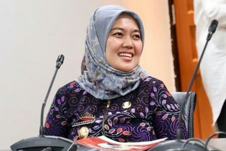 Wagub Lampung Chusnunia Chalim Buru-Buru  Matikan Komentar Instagram Usai Jokowi Sidak Jalanan Rusak