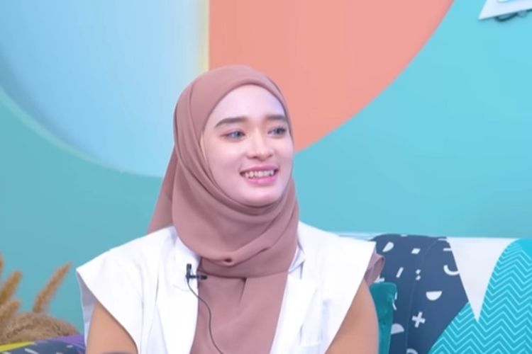 Kini Sering Disorot Publik, Inara Rusli Menyangkal Akan Dijodohkan dengan Pria Arab