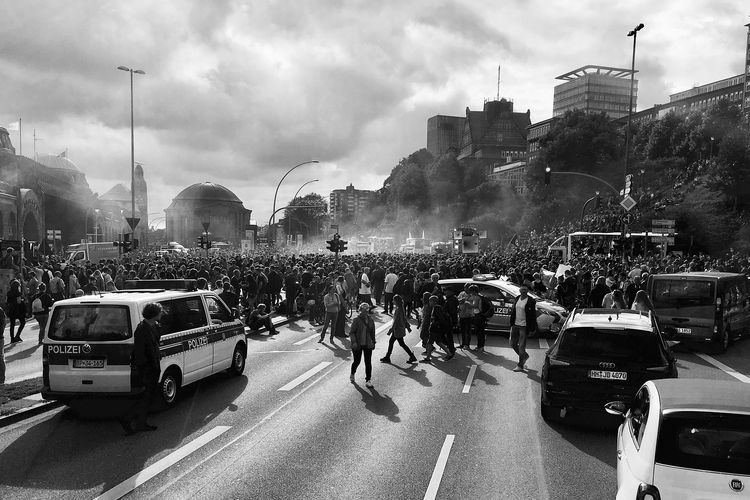 Buruh Adidas Lakukan Demo Akibat Pemotongan Upah, PHK Sepihak dan Pemaksaan Pengambilan Cuti Tahunan