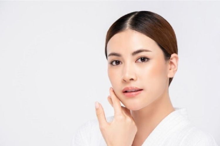 Murah Banget! 2 Bahan Ini Bantu Kamu Memutihkan Wajah Secara Permanen Tanpa Suntik Putih
