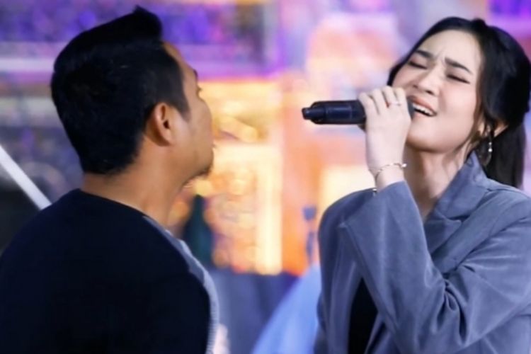 Penyanyi Dangdut Difarina Indra Kecelakaan di Tol Jombang-Mojokerto, Begini Kondisinya