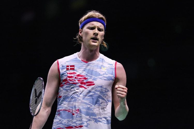 Perjuangan Dramatis Anders Antonsen Berhasil Melangkah ke Babak Semifinal Singapore Open 2023