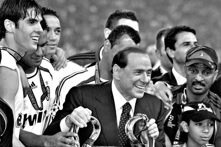 Kabar Duka dari Italia, Mantan Pemilik AC Milan Tersukses dalam Sejarah, Silvio Berlusconi Meninggal Dunia