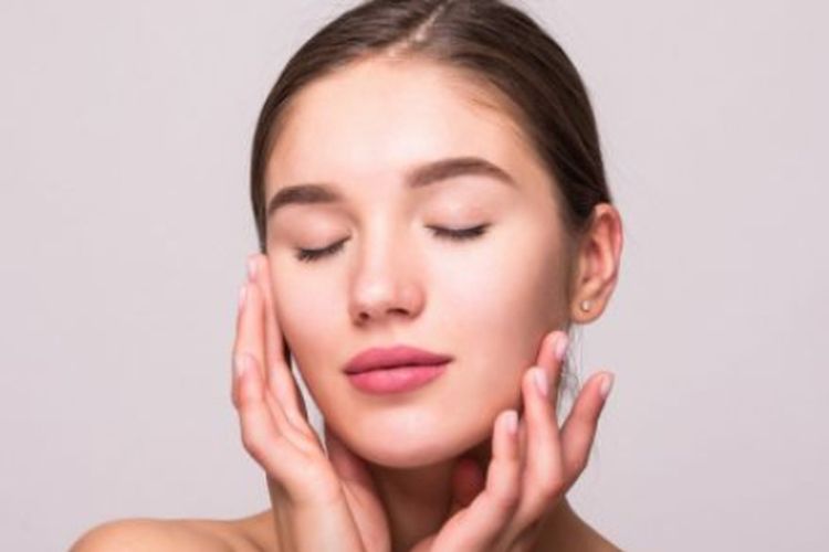 5 Gerakan Pijat Wajah Bikin Awet Muda ala dr Richard Lee hanya 5 menit, Nggak Percaya?