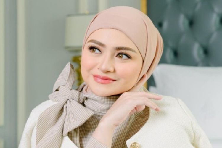 Apa Penyebab Ibu Nathalie Holscher Meninggal Dunia? Sang Kakak Ungkap Semuanya