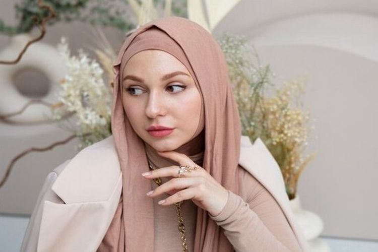 Tips Punya Wajah Glowing dalam Semalam Hanya dengan Kapas dan Toner, Nggak Percaya? Buktikan Sendiri Hasilnya!