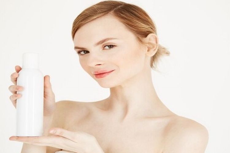 Tanpa Suntik Kimia! Kulit Auto Putih dan Glowing dalam Seminggu Menggunakan Skincare Alami dari Buah Tomat