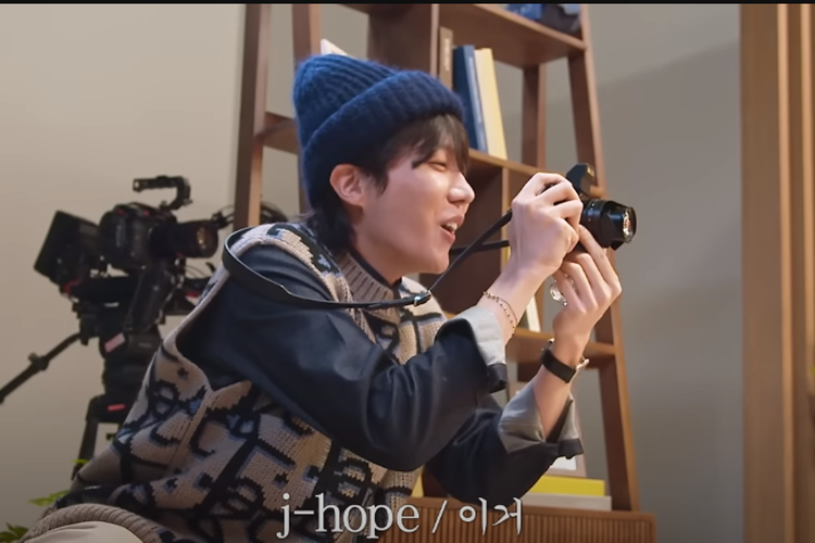 Surprise! J-Hope BTS Muncul pada Acara Suchwita EP 12 SUGA with Jin Sebelum Berangkat Wamil