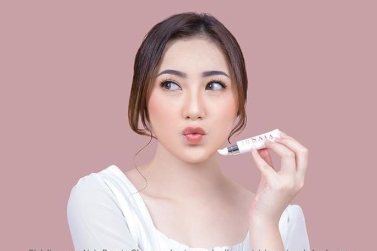 Bye-Bye Bibir Kering dan Hitam, Berikut Rekomendasi 5 Lip Serum  Bikin Bibir Lembap dan Cerah Untuk Remaja