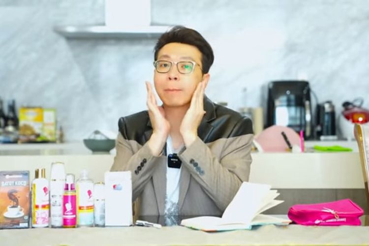 Segera Pijat Bagian Ini di Wajah, Kata dr Richard Lee Wajah Akan Awet Muda Meski Tak Pakai Skincare