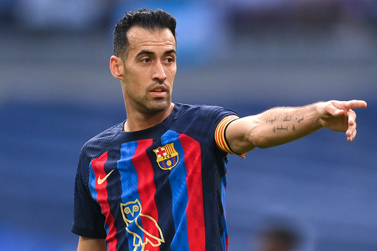 Setelah Perginya Sergio Busquets, Barcelona Kembali Krisis Gelandang Bertahan