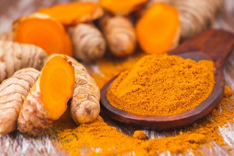 Wajah Masih Jerawatan Aja? Coba Buat Masker Alami dari Kunyit Bubuk Ini Agar Wajah Bersih dan Glowing