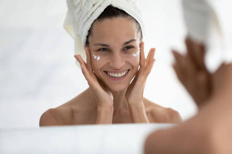 Wajib Coba! Masker Pencerah Wajah Alami Ini Dapat Membuat Kulit Wajah Glowing dalam Sekejap