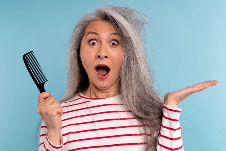 Masih Muda Tapi Rambut Sudah Beruban? Berikut Solusinya Cukup Campur dan Oleskan Bahan Alami Ini