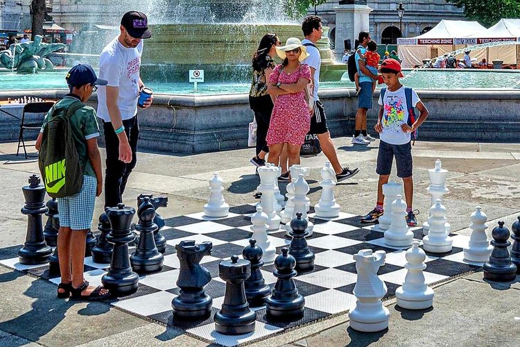 Warganya Main Catur Sepanjang Hari, Desa Kecil Ini Pernah Gegerkan Dunia, Penyumbang Pengangguran Terbanyak?